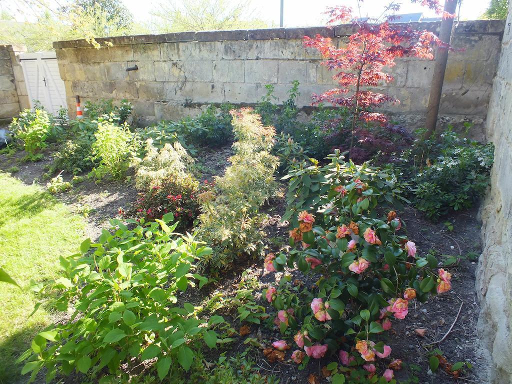 Bed and Breakfast A La Fleur De Lys Ланже Экстерьер фото